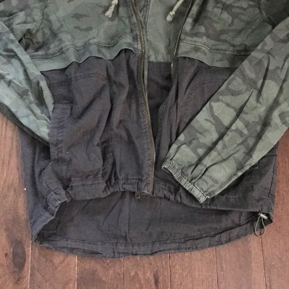 Camo Jacket - Picture 6 of 7